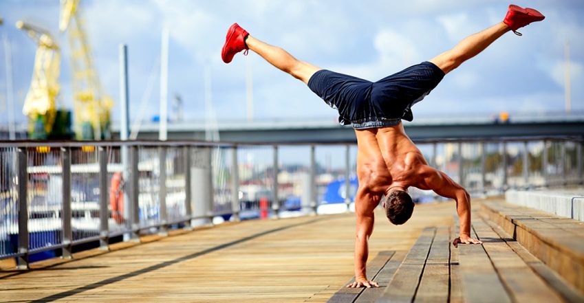 Mennyit kellene mozogni naponta?